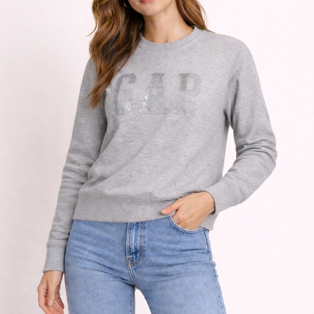 GAP Women's Heather Gray Crew Neck Sweater ( M )